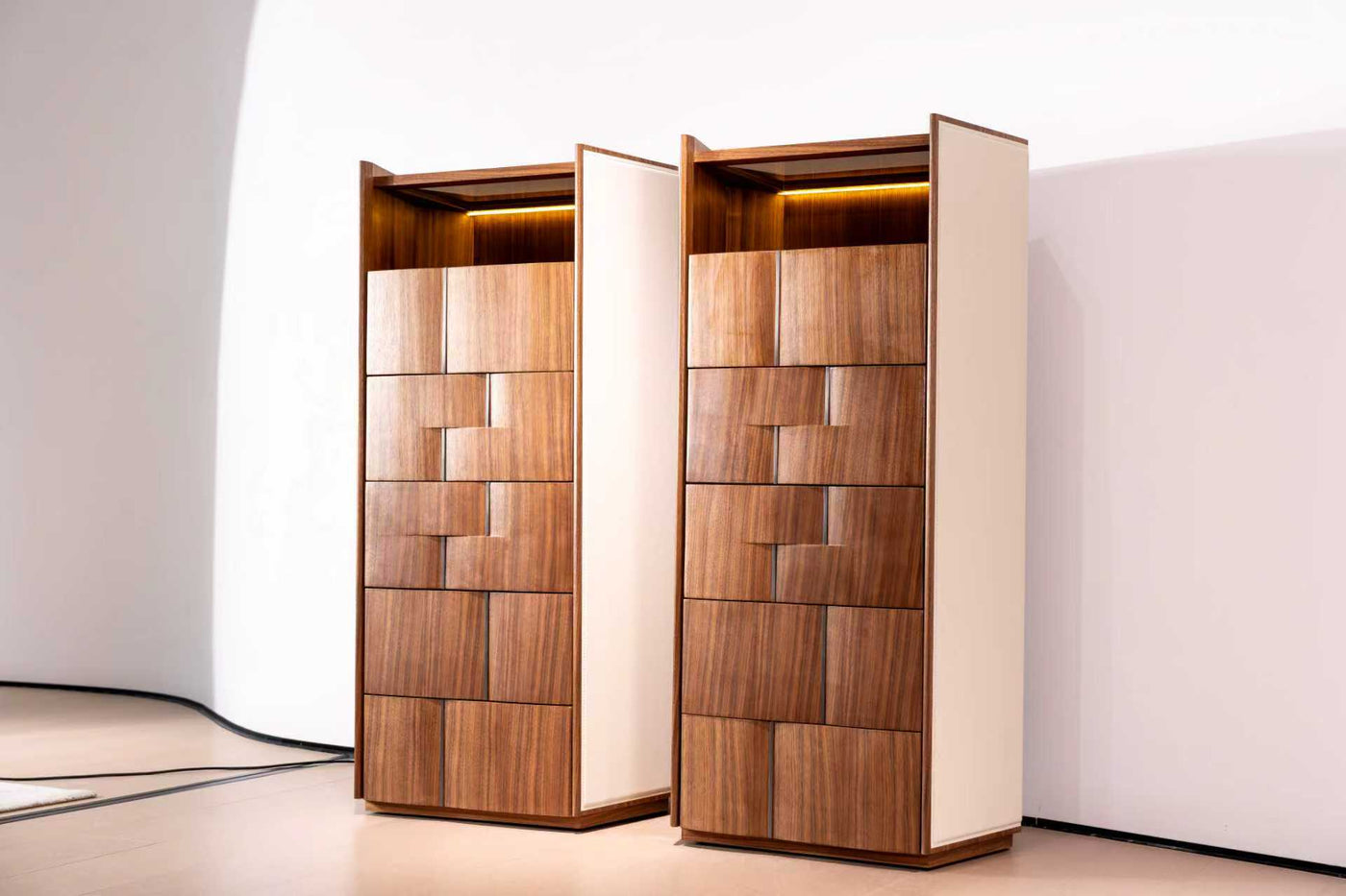 Billy chest of drawer